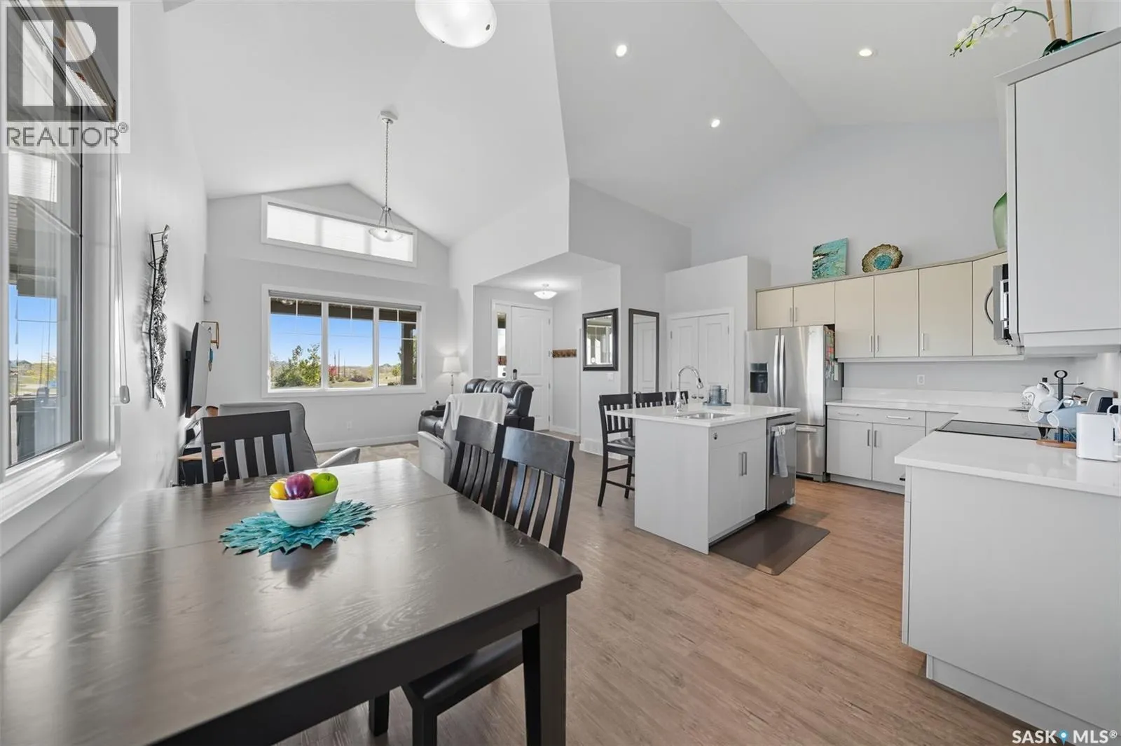 687 Secord BEND