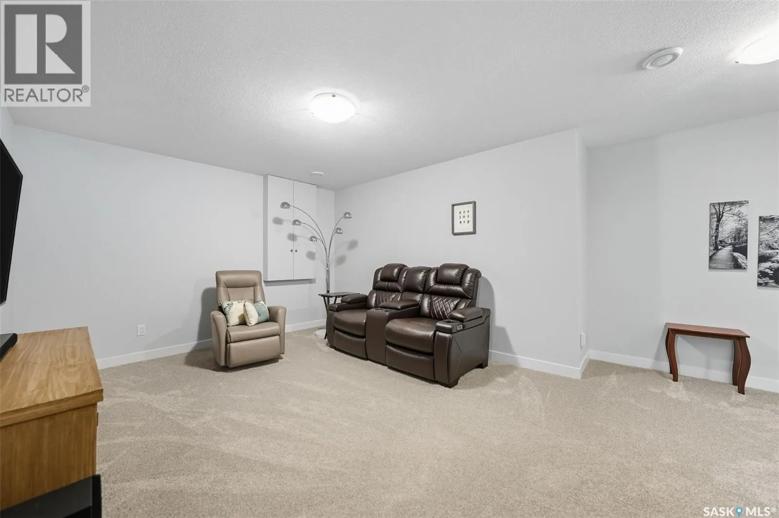 687 Secord BEND