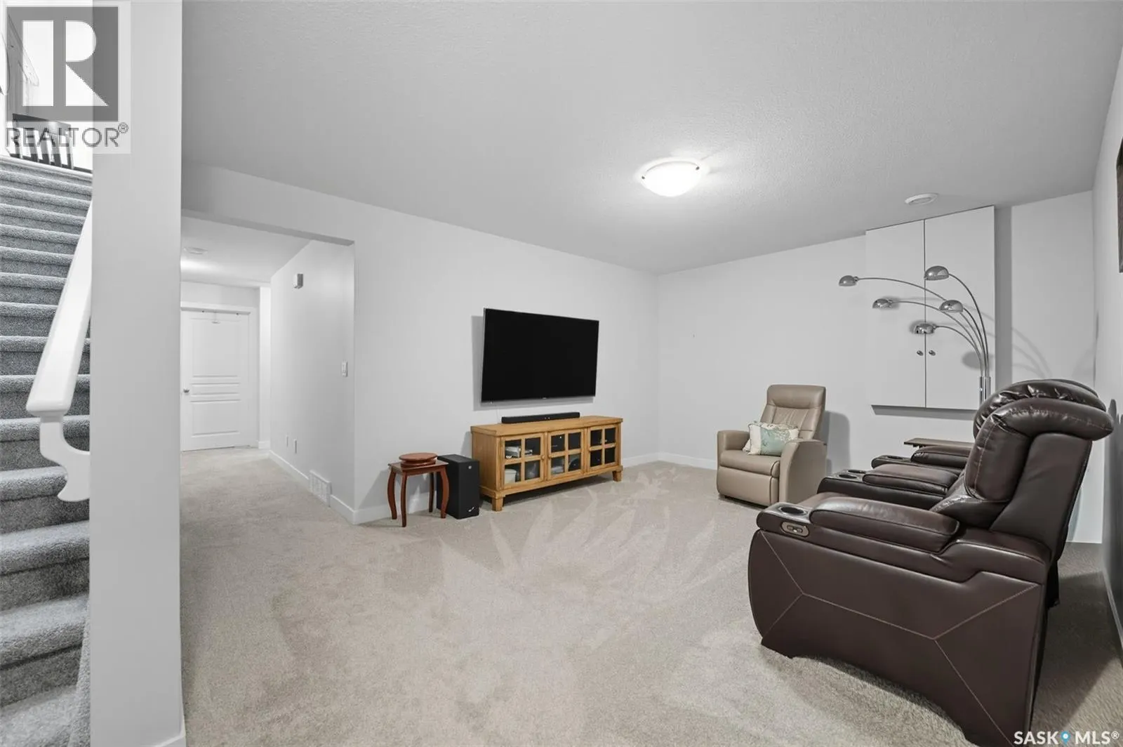 687 Secord BEND