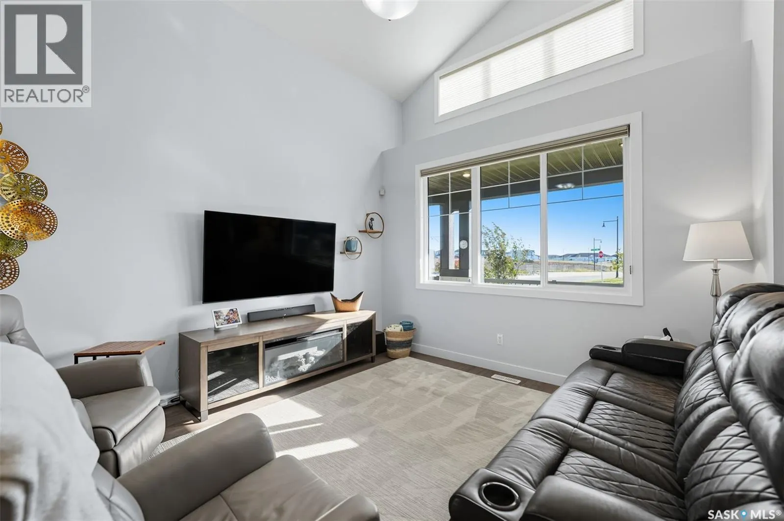 687 Secord BEND