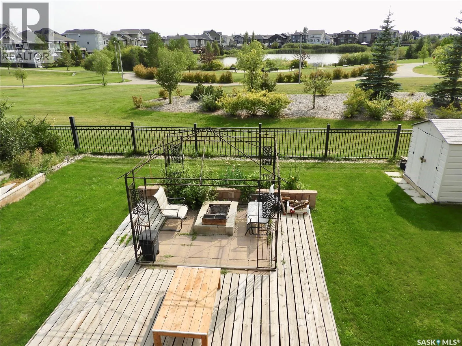 242 Whalley CRESCENT