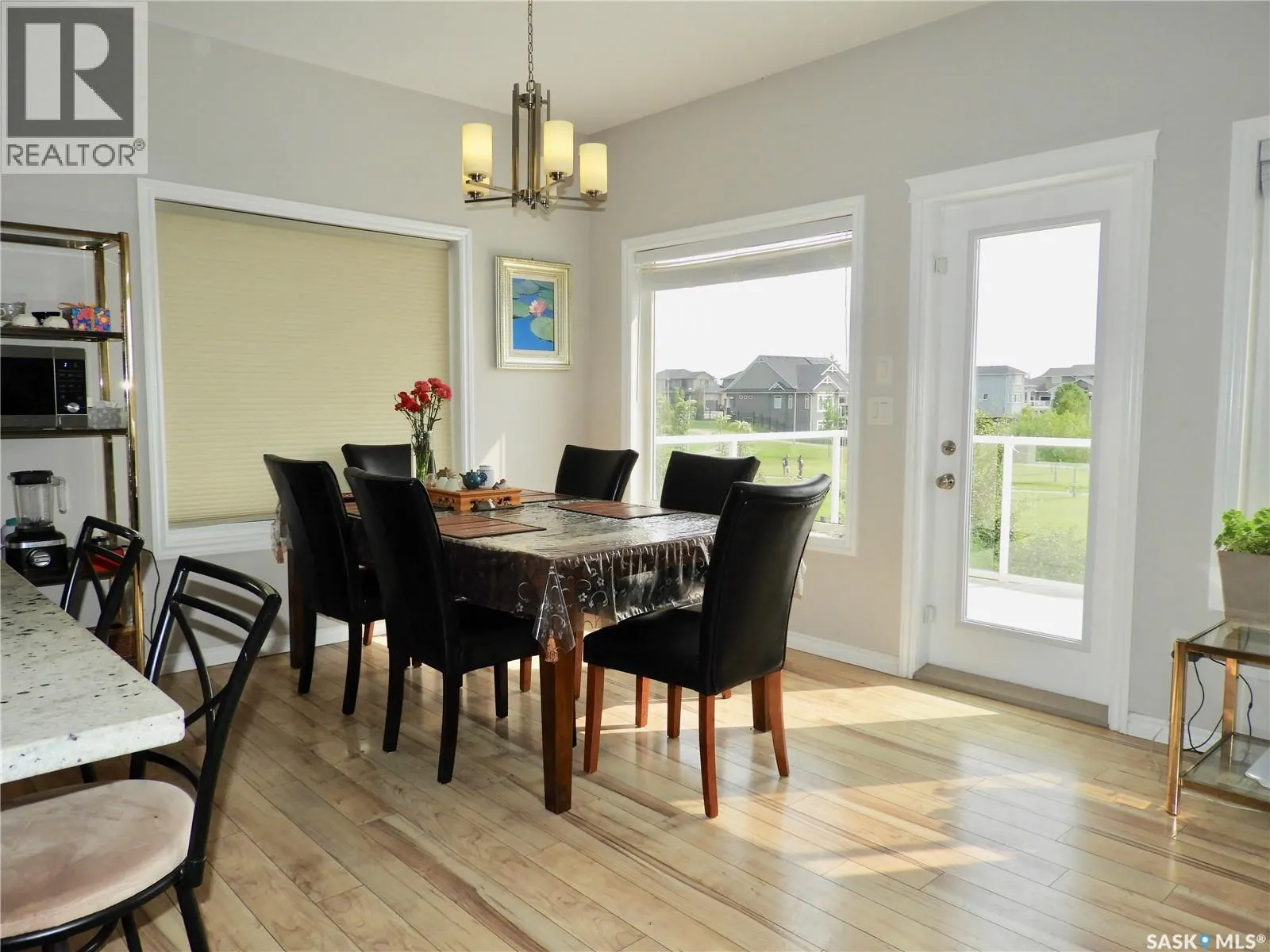 242 Whalley CRESCENT