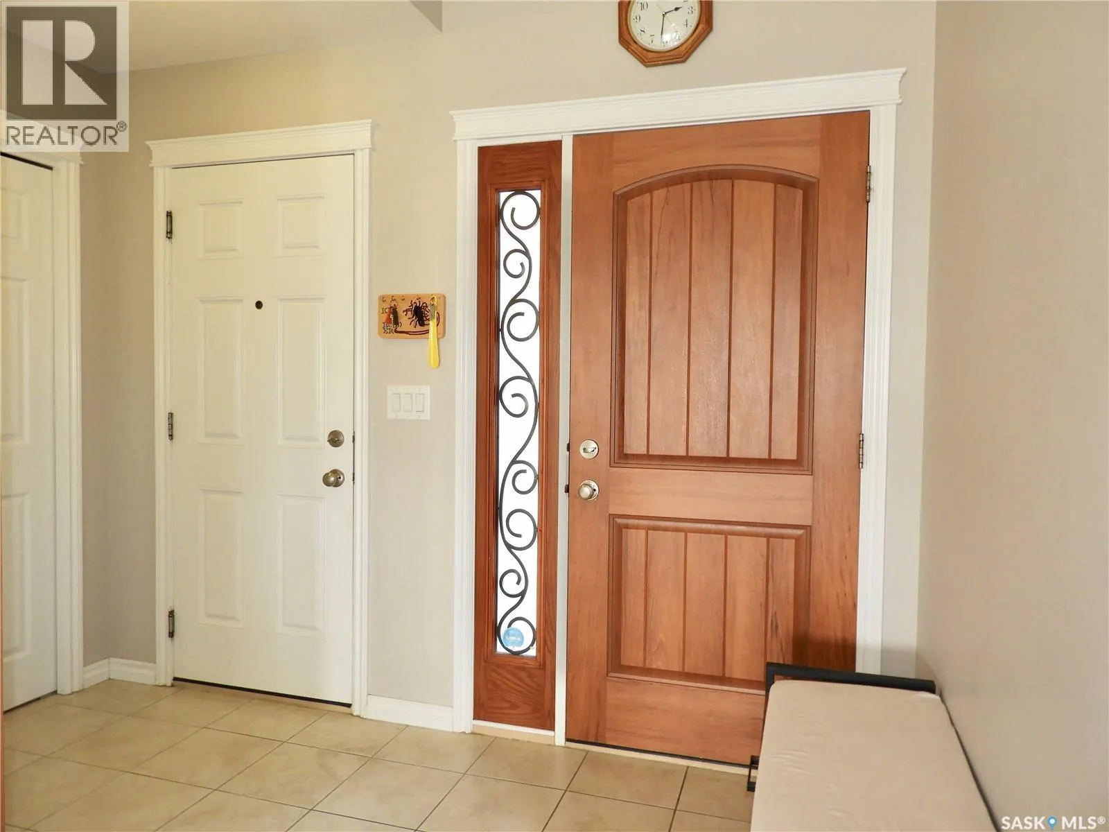 242 Whalley CRESCENT