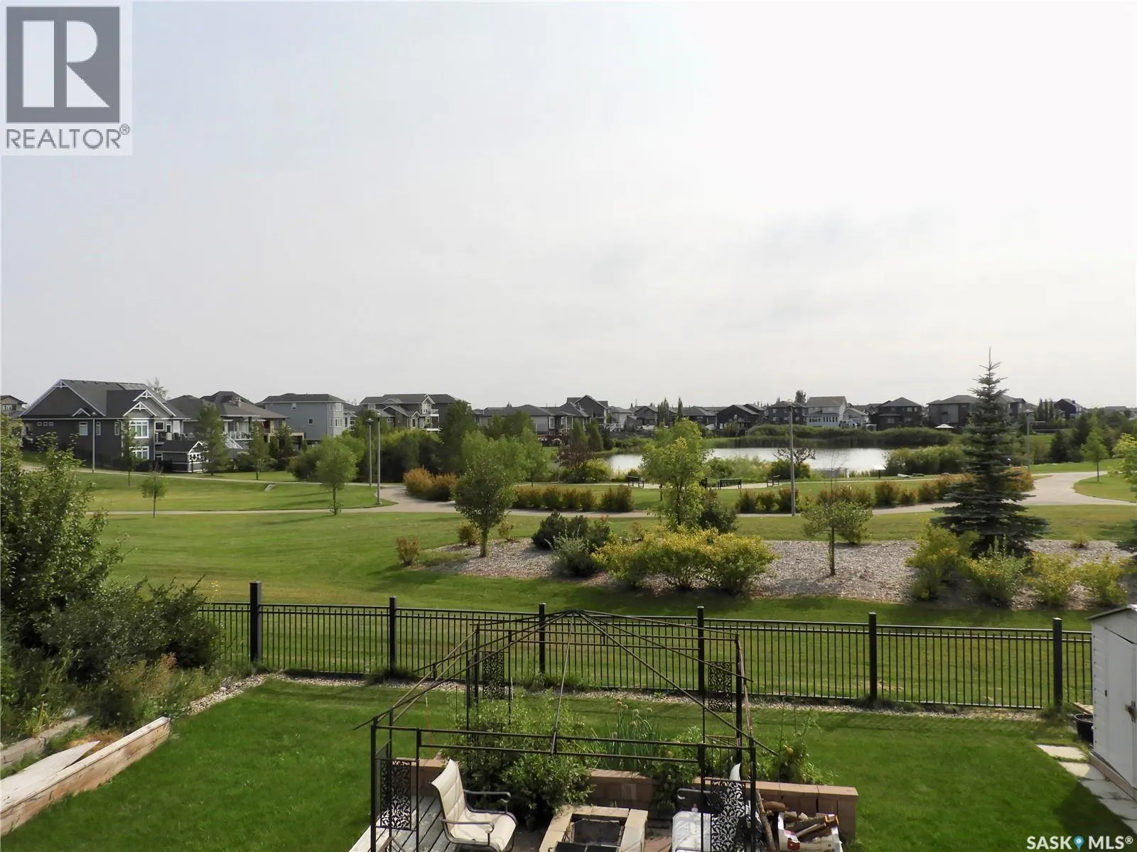 242 Whalley CRESCENT