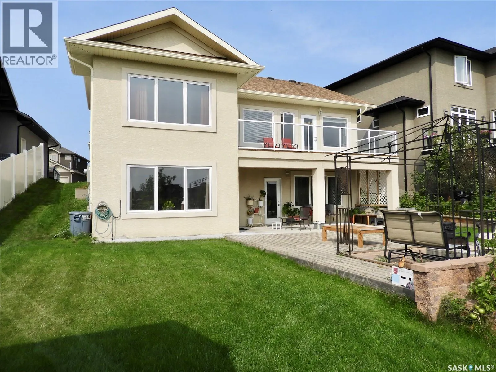 242 Whalley CRESCENT