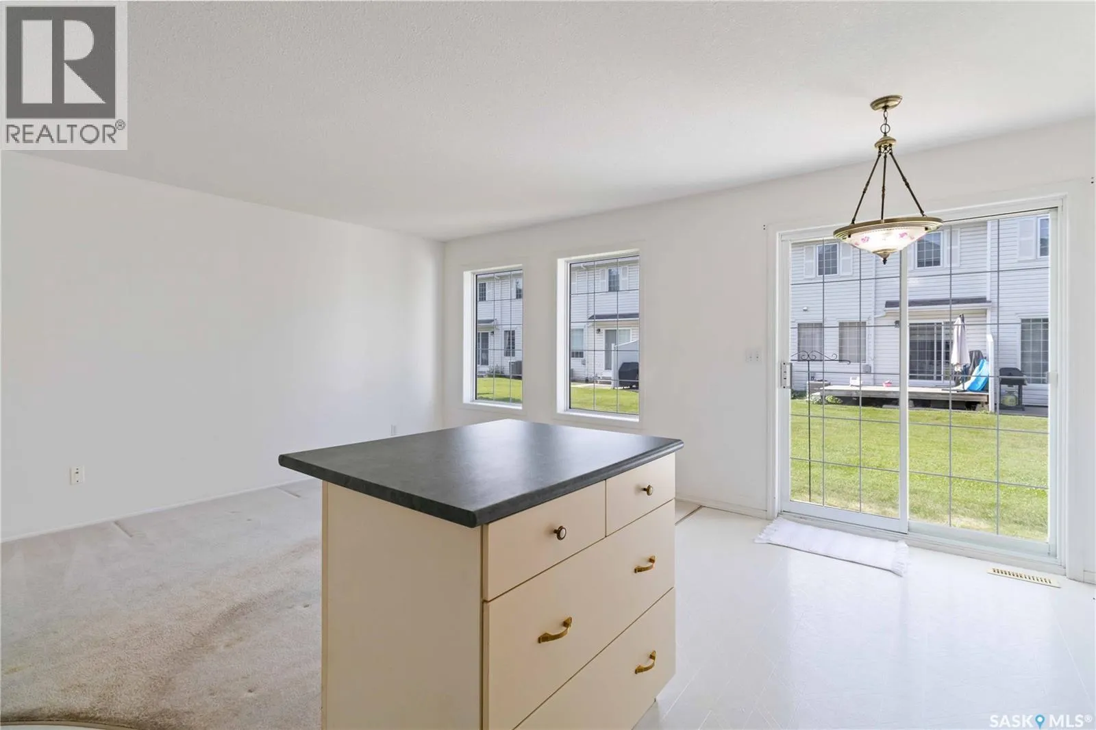 65 110 Keevil CRESCENT
