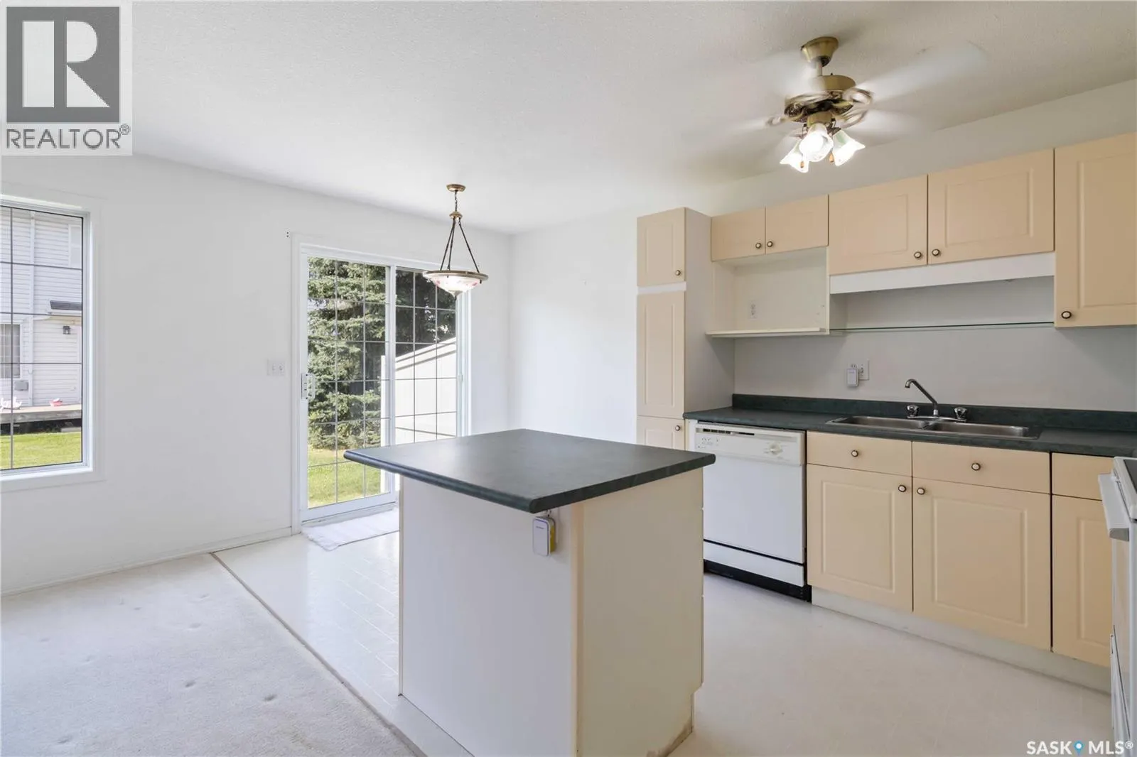 65 110 Keevil CRESCENT