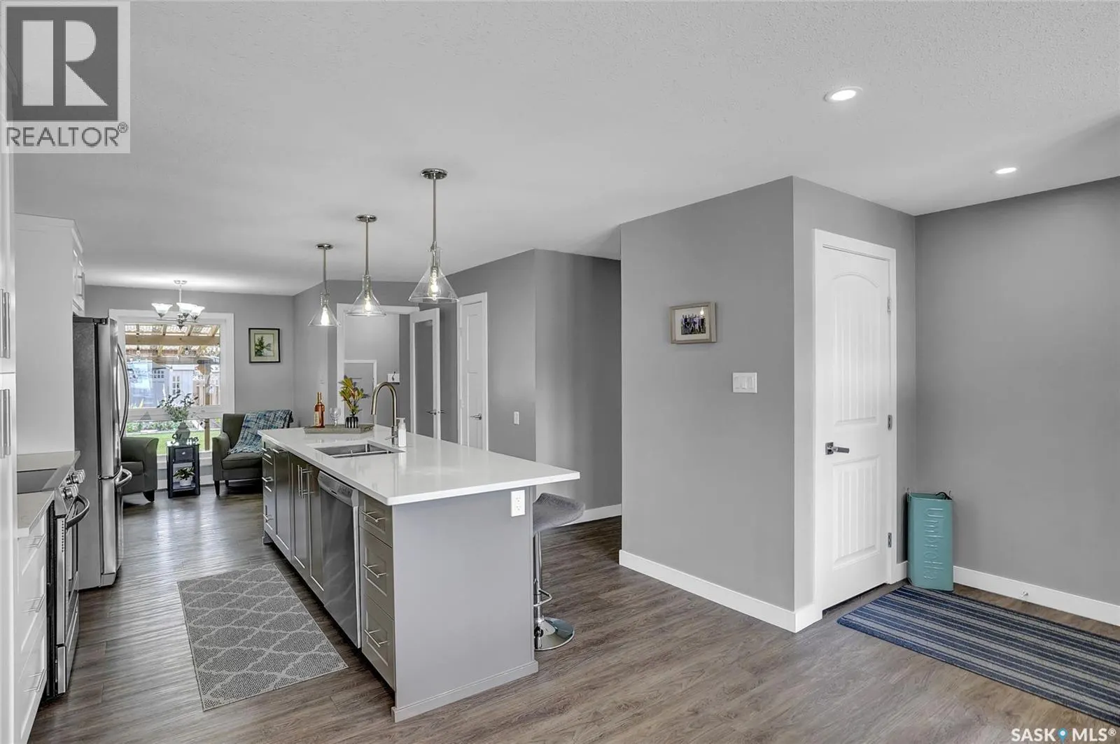 41 Edelweiss CRESCENT