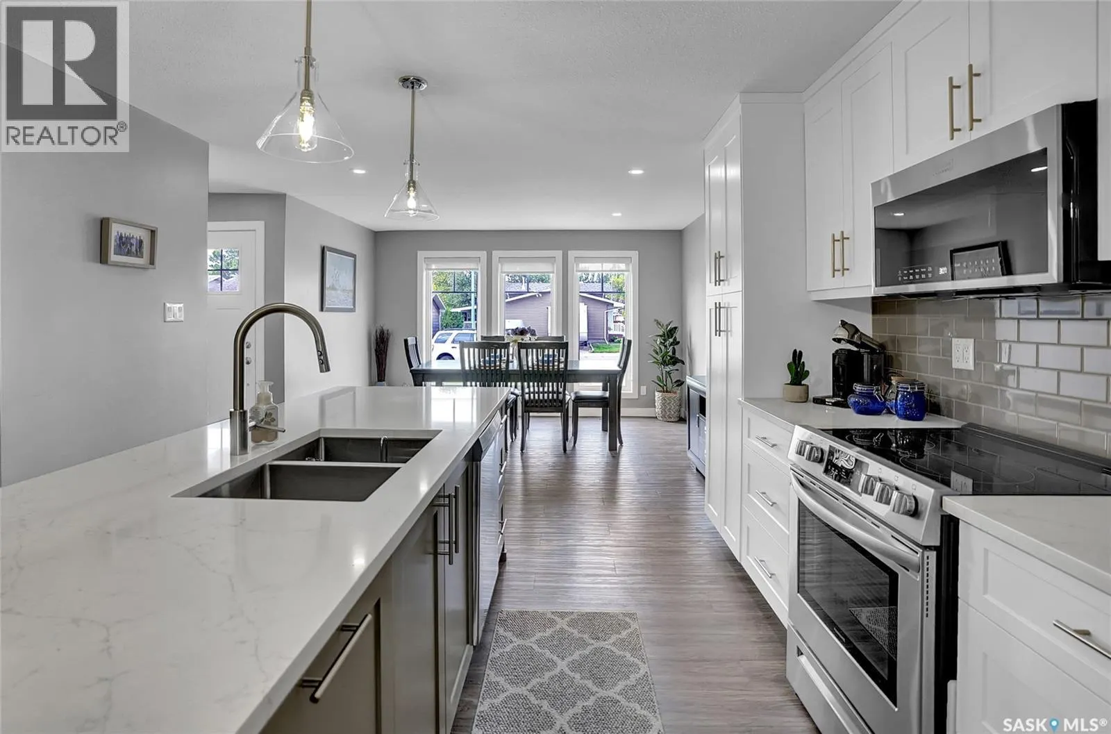 41 Edelweiss CRESCENT