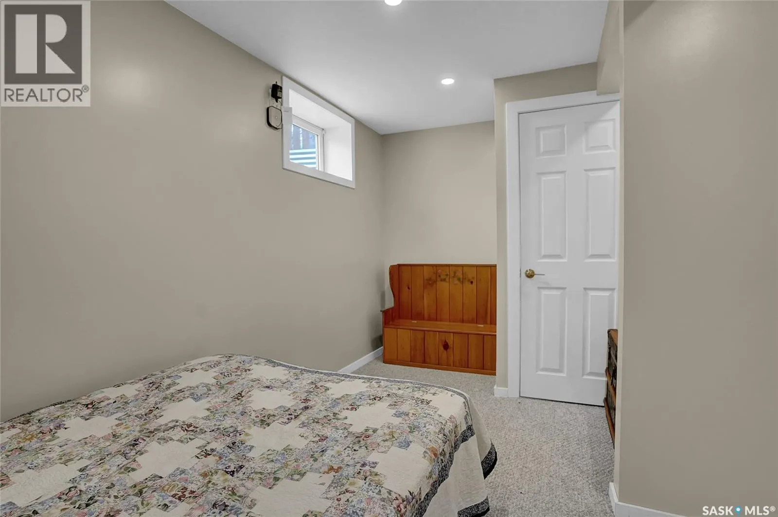41 Edelweiss CRESCENT