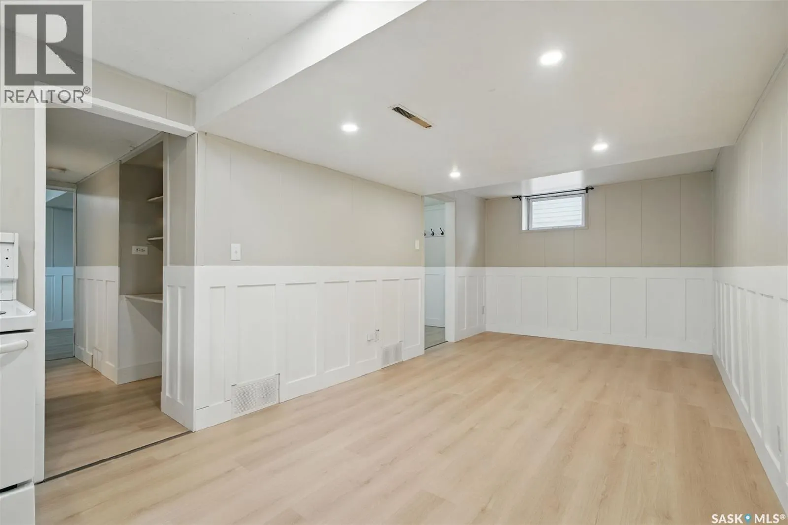 517 Isabella STREET W