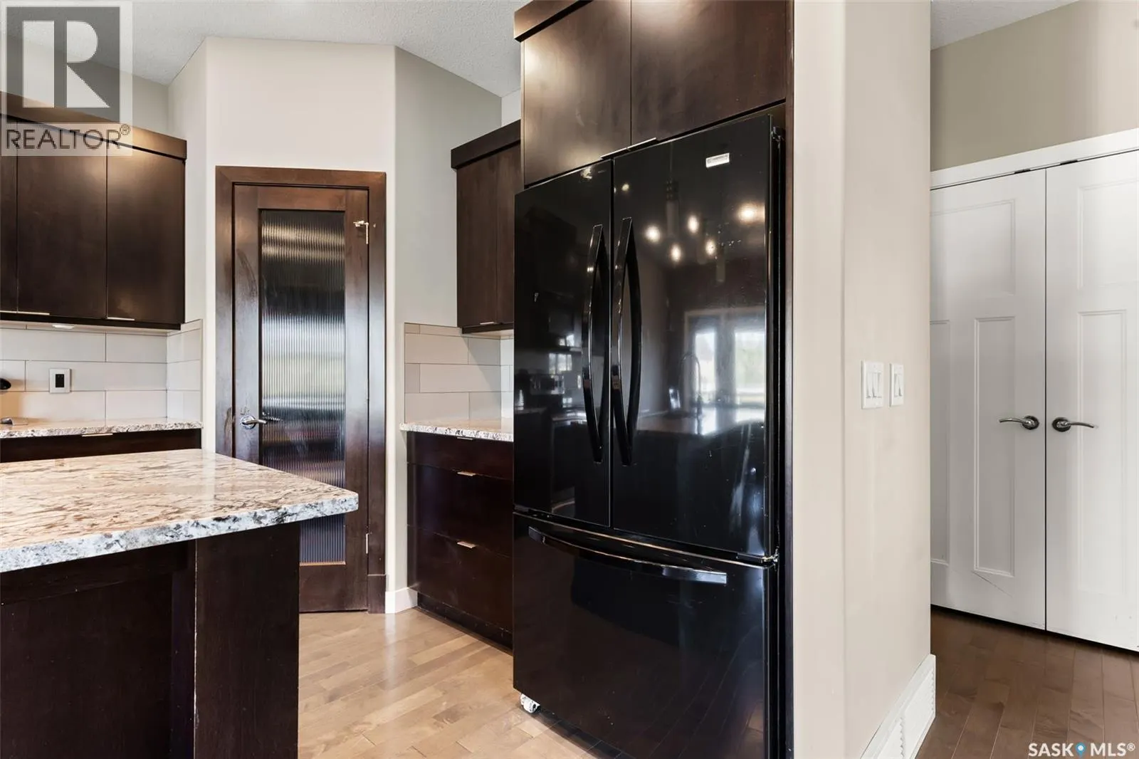 5488 AERIAL CRESCENT