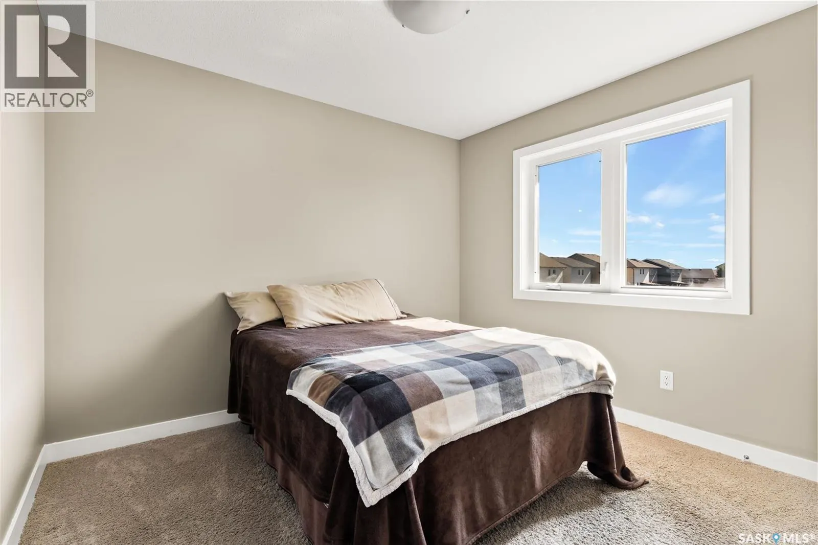 5488 AERIAL CRESCENT