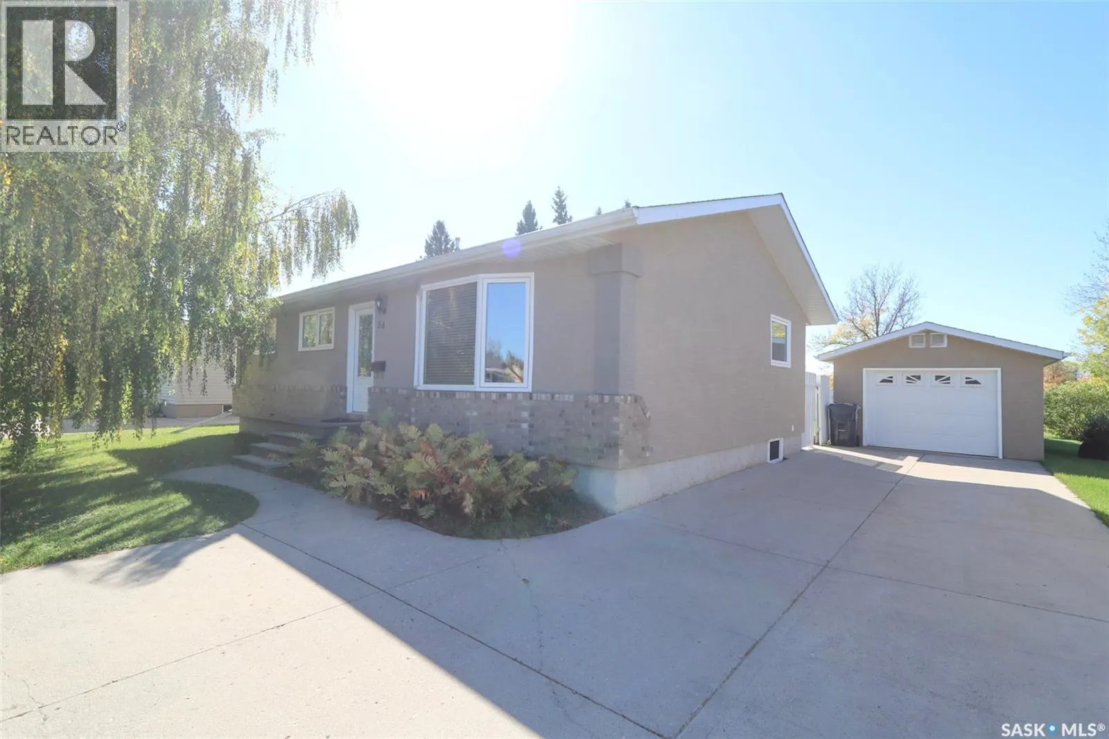 54 Mackenzie DRIVE