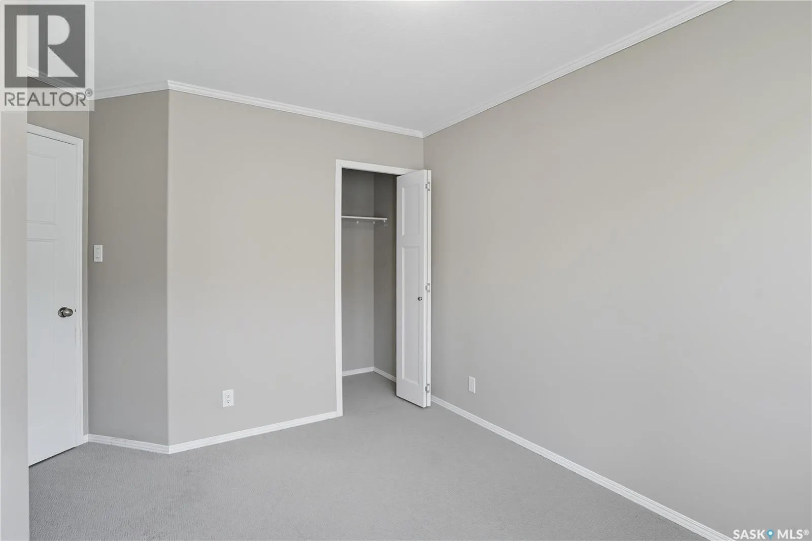 404 715 Hart ROAD