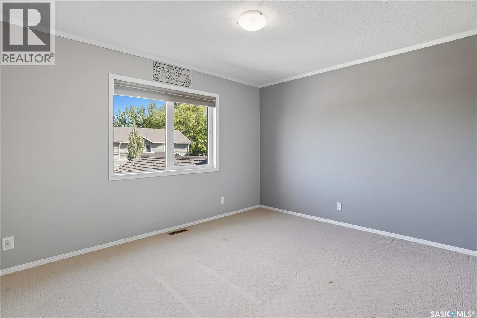 404 715 Hart ROAD