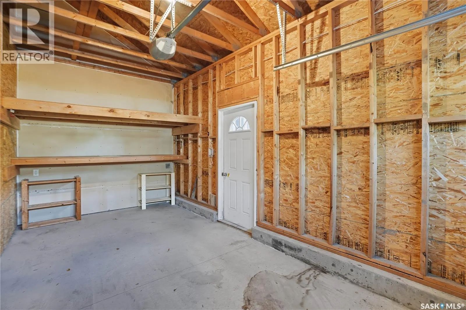 404 715 Hart ROAD