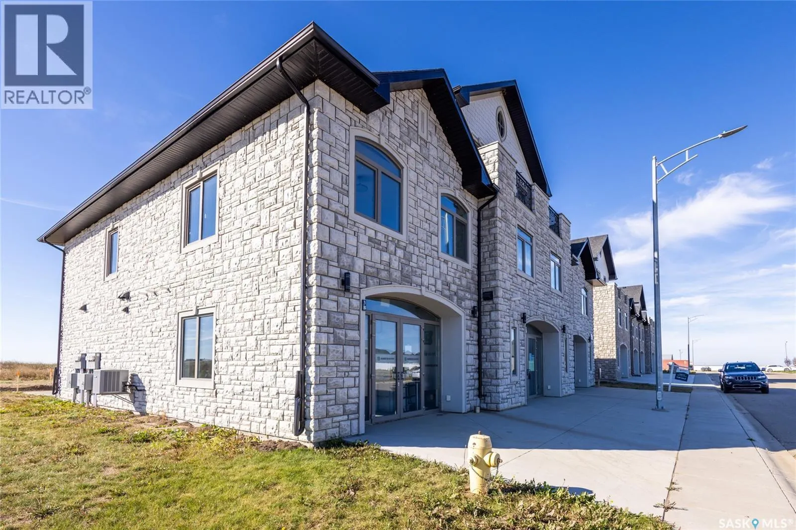 3 298 Prairie Dawn DRIVE
