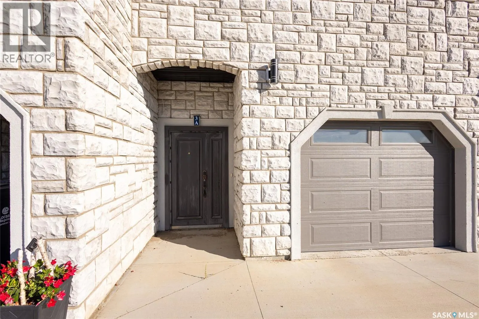 3 298 Prairie Dawn DRIVE