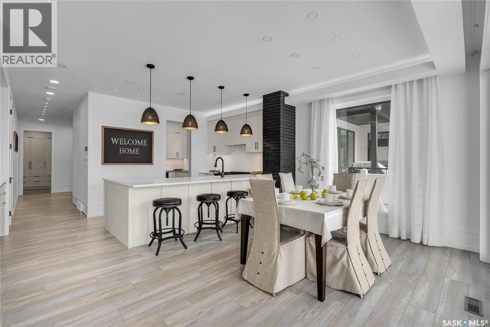428 Woolf BEND