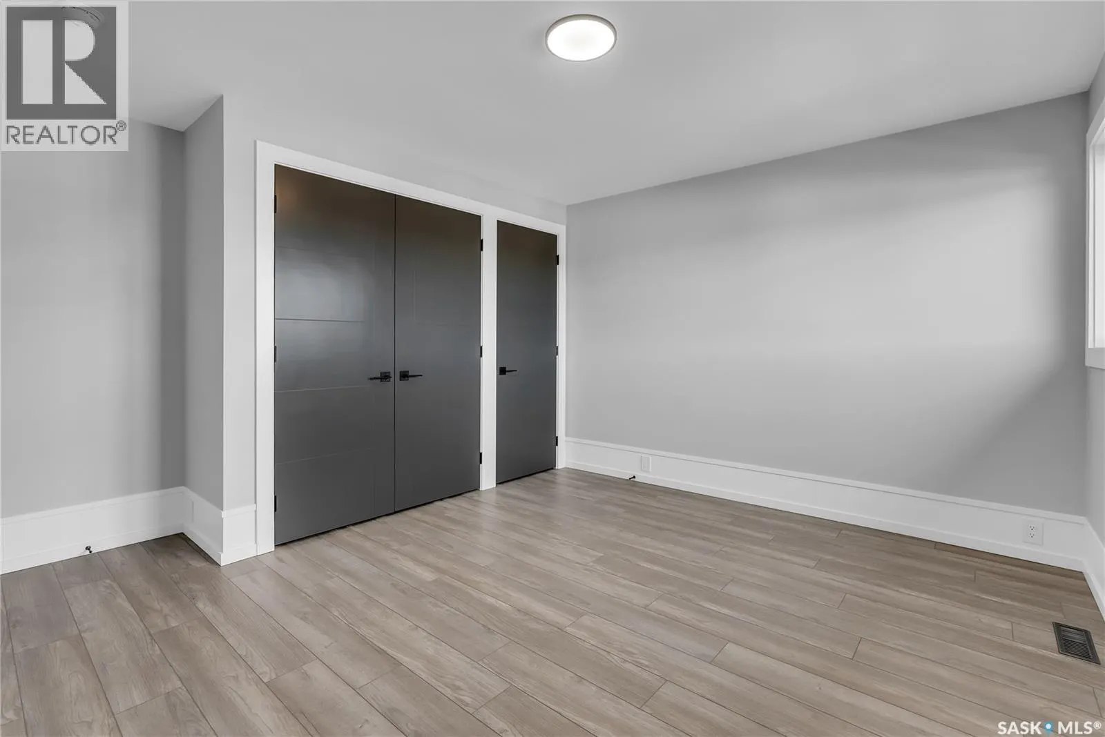 428 Woolf BEND
