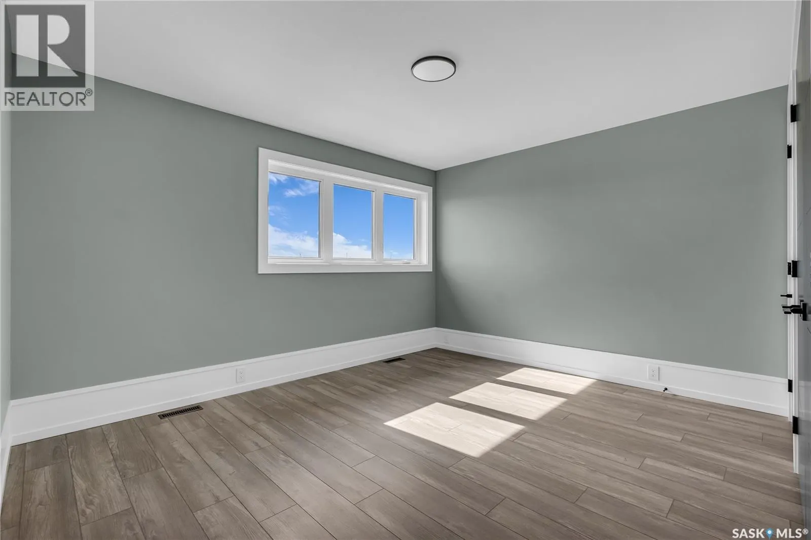 428 Woolf BEND
