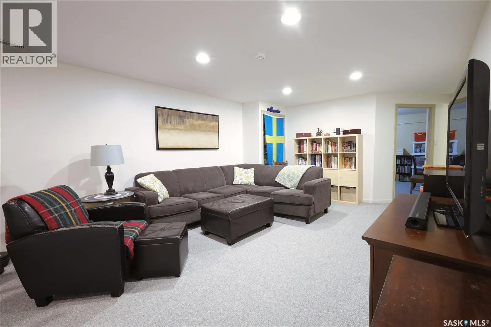 101 3rd STREET W