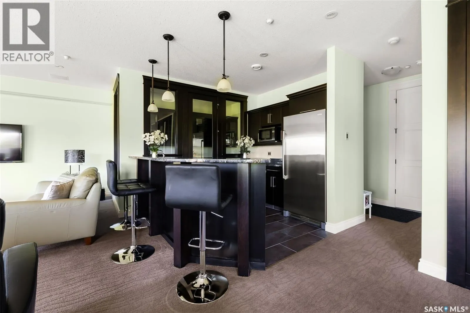 123 Slater CRESCENT