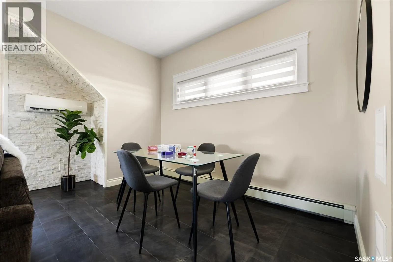 123 Slater CRESCENT