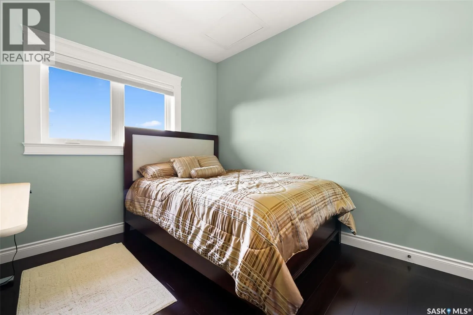 123 Slater CRESCENT