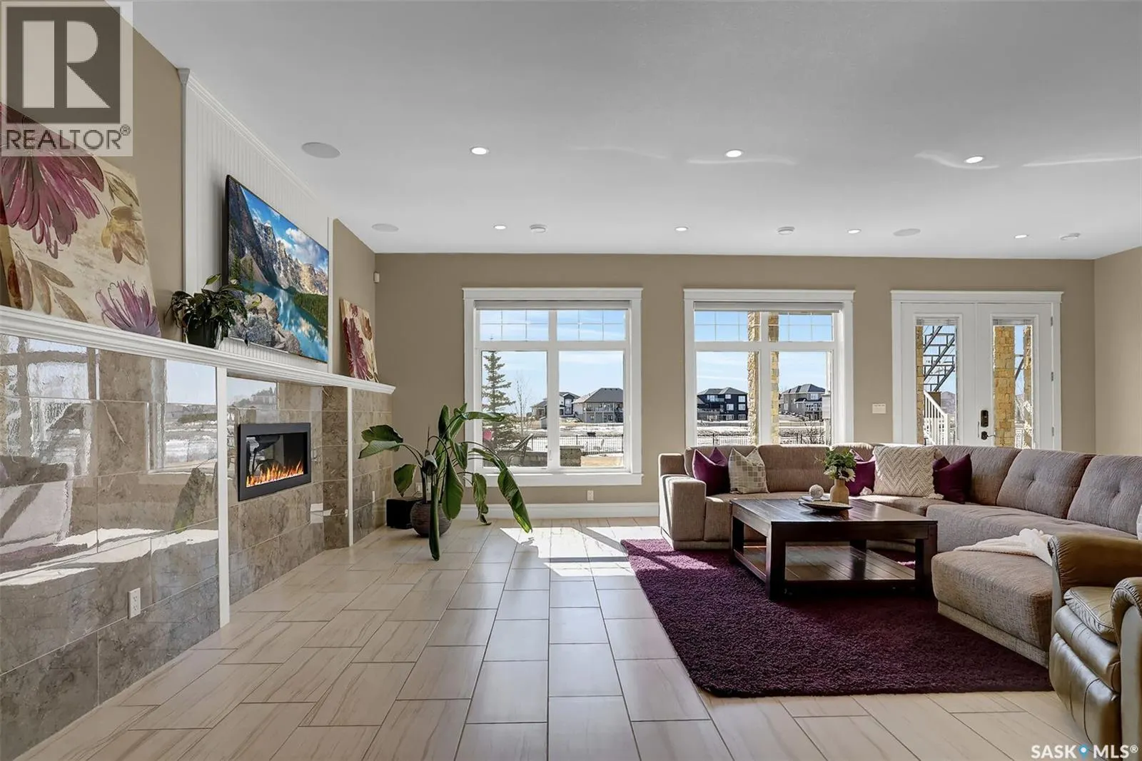 330 Spruce Creek DRIVE