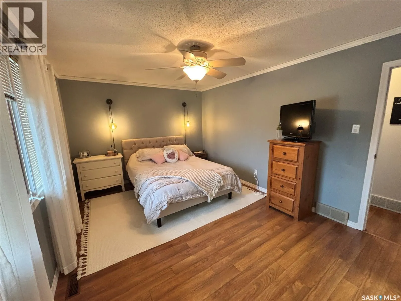 47 Howard CRESCENT