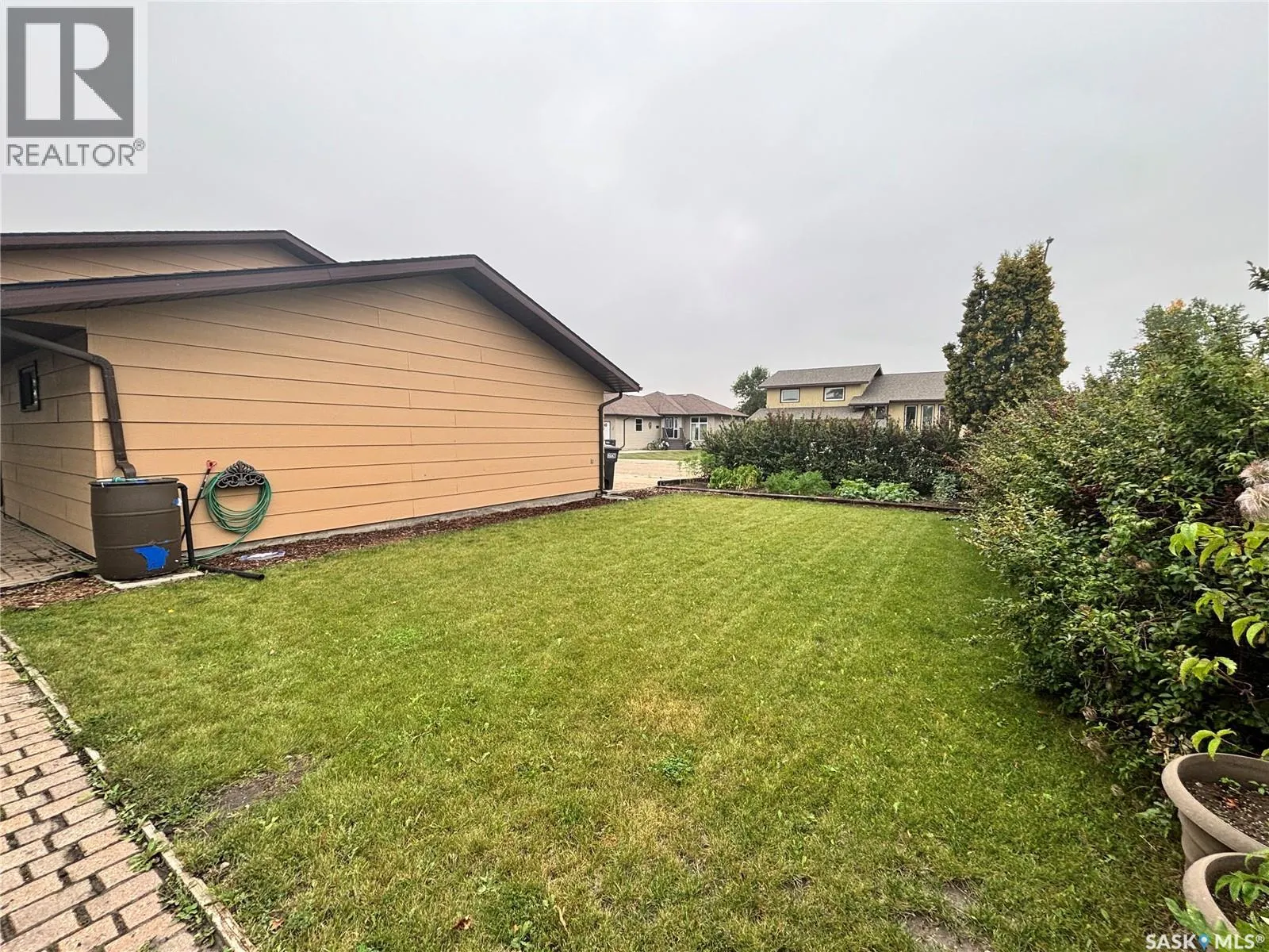 47 Howard CRESCENT