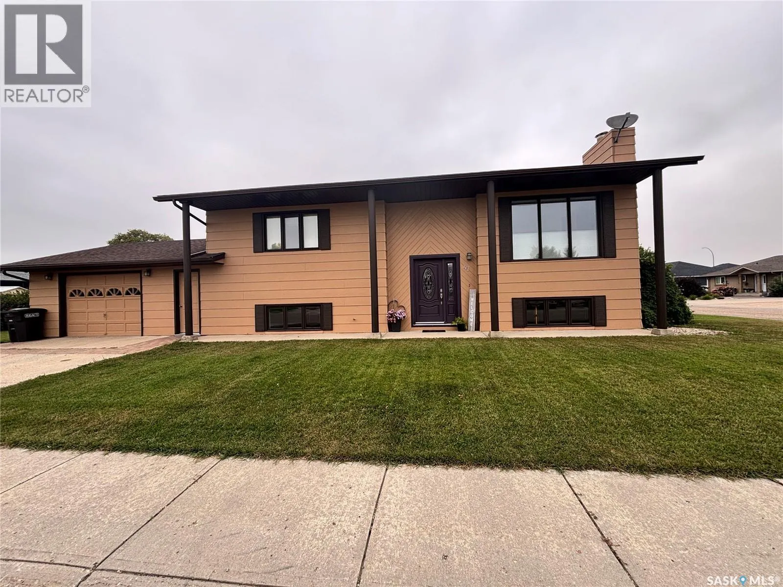 47 Howard CRESCENT