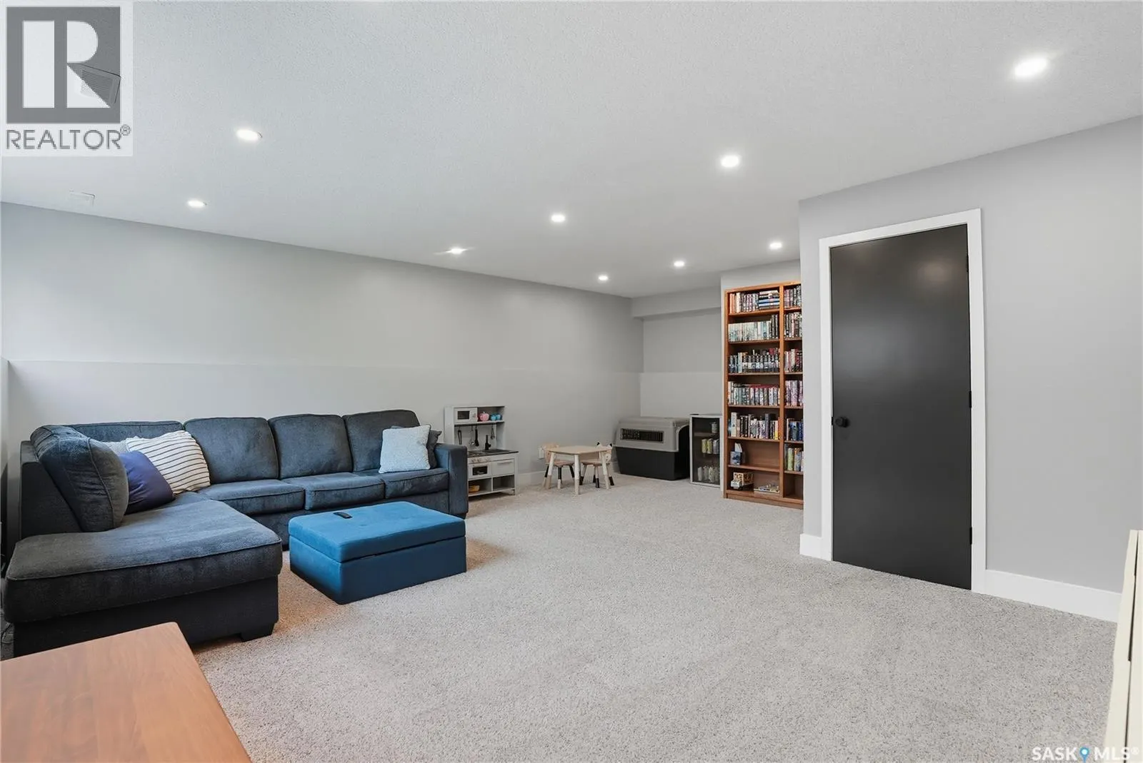 30 Simpson CRESCENT