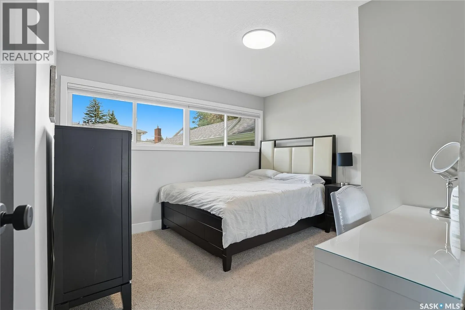 30 Simpson CRESCENT