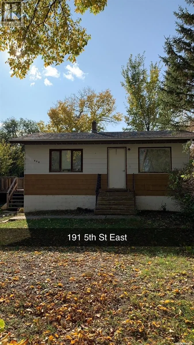 191 5th STREET E