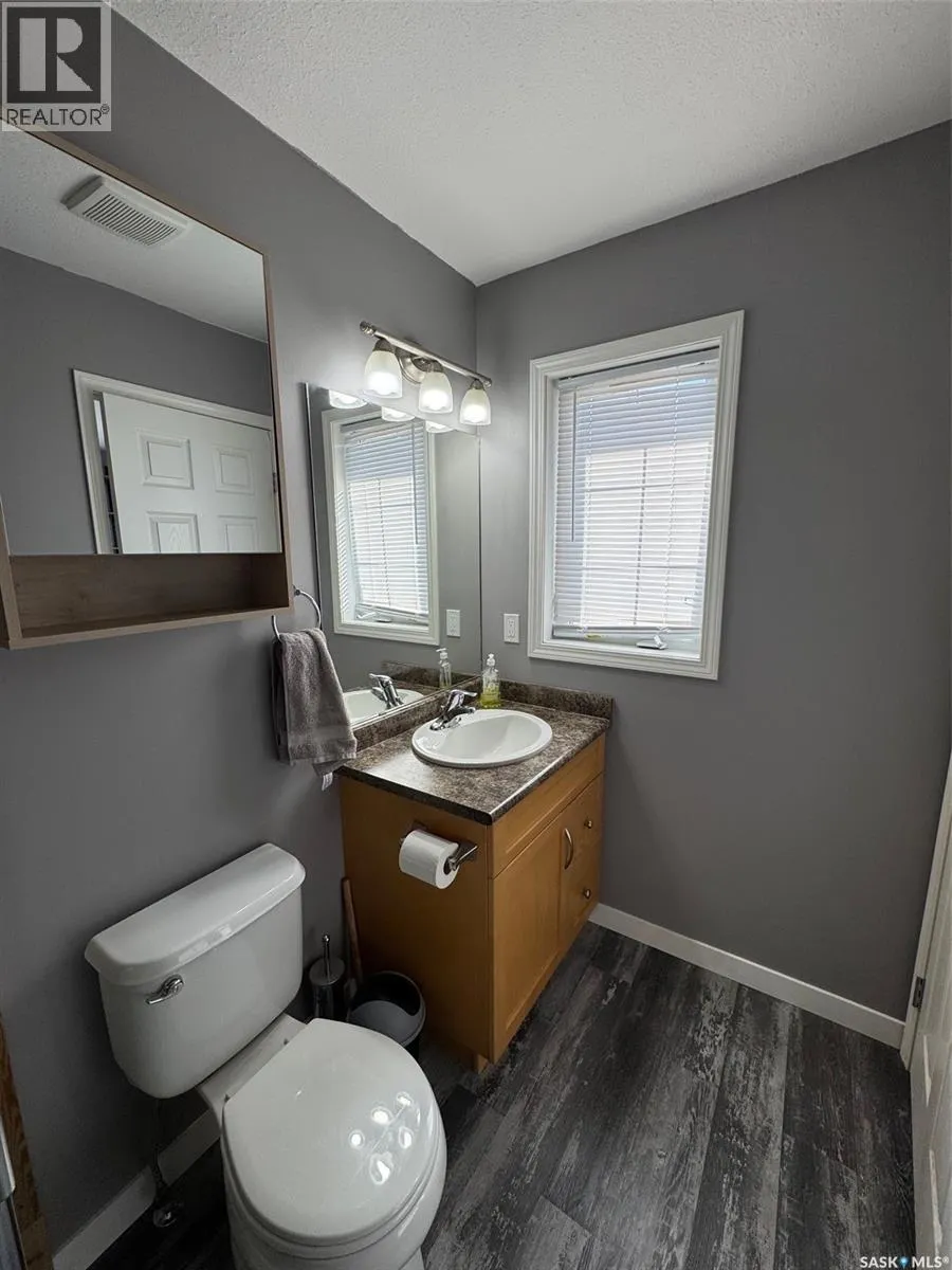 A 200 111th STREET W