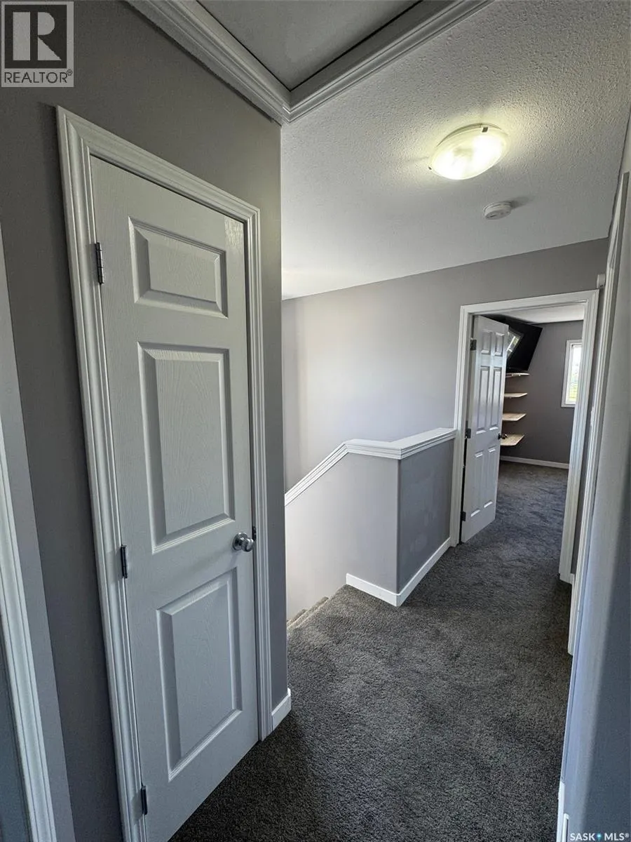 A 200 111th STREET W