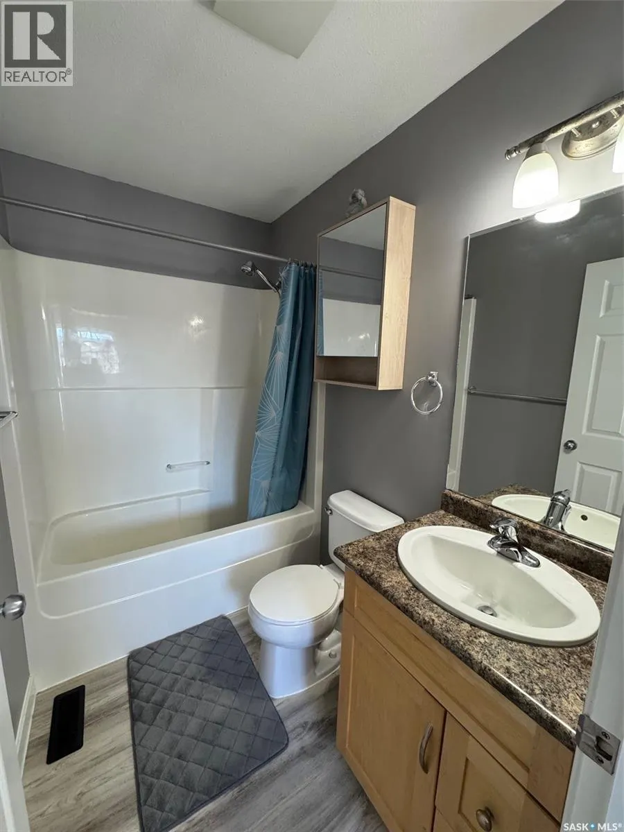 A 200 111th STREET W
