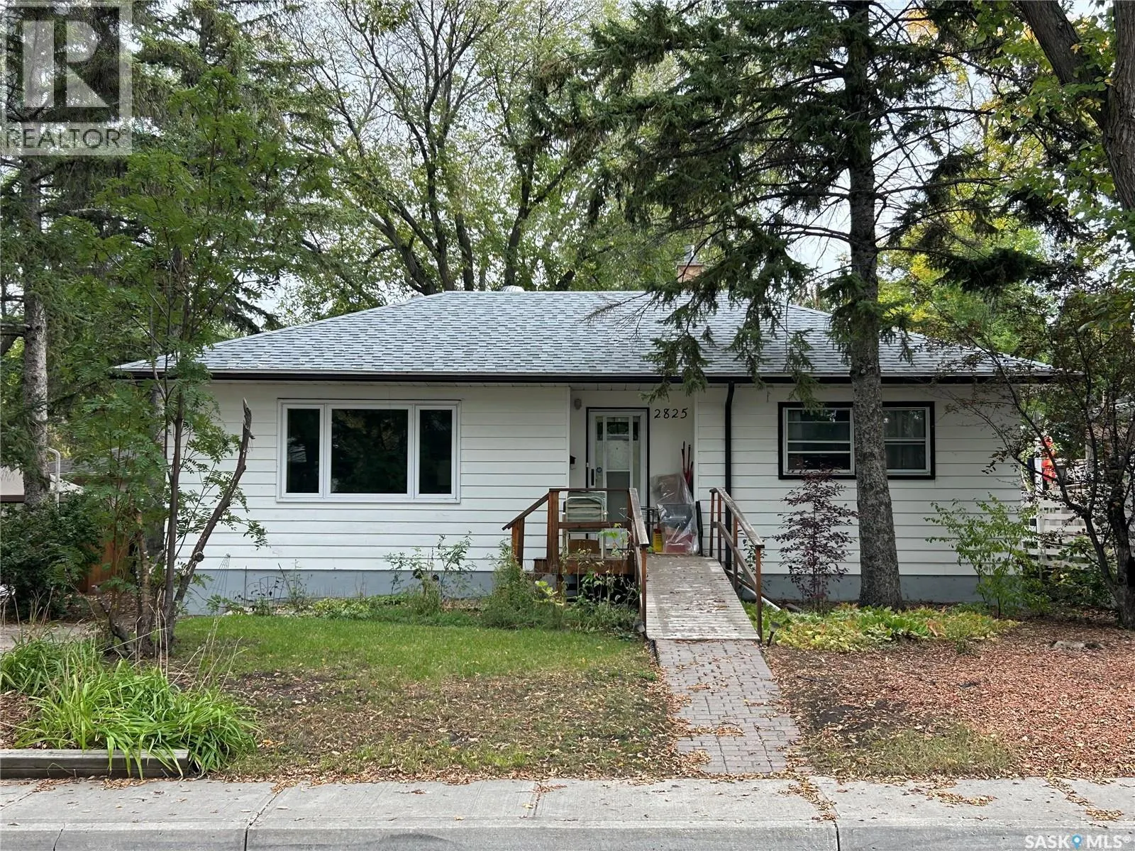 2825 Wascana STREET