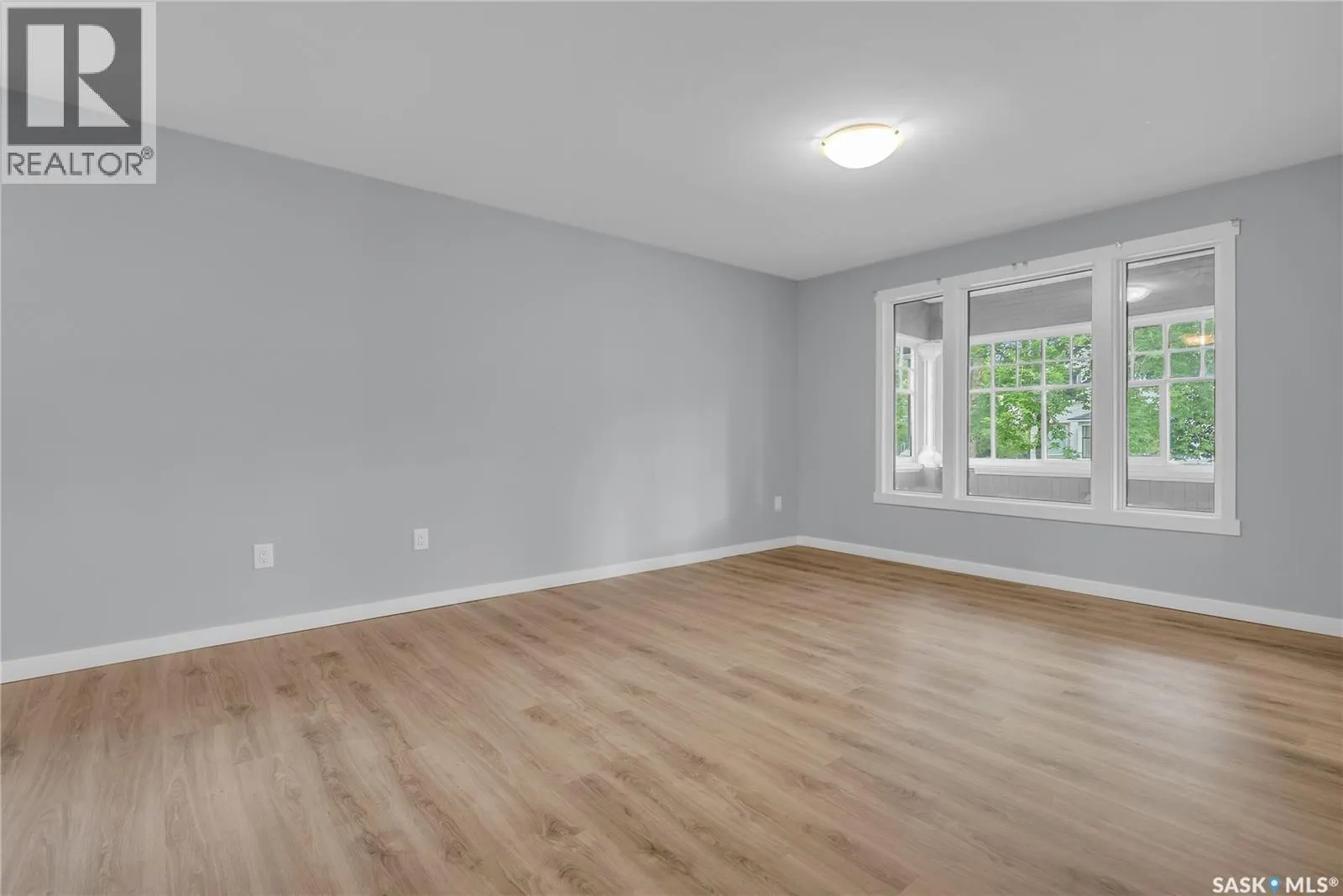 112 27th STREET