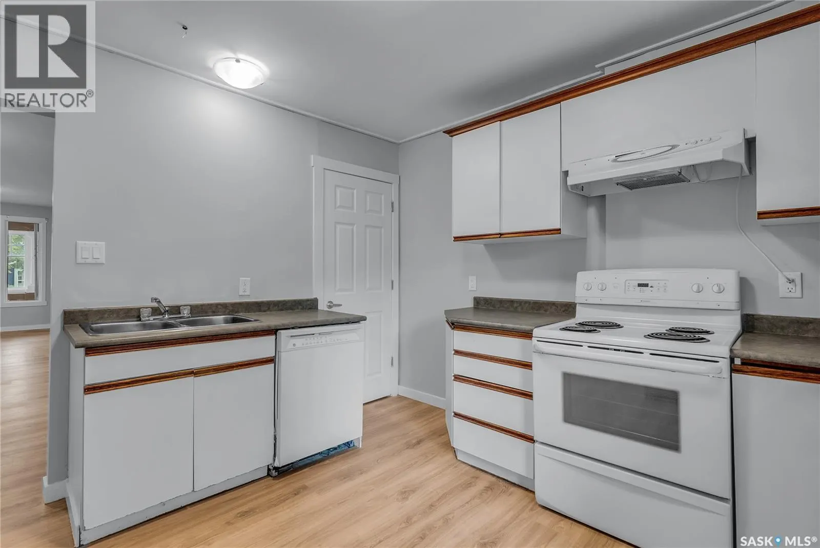112 27th STREET