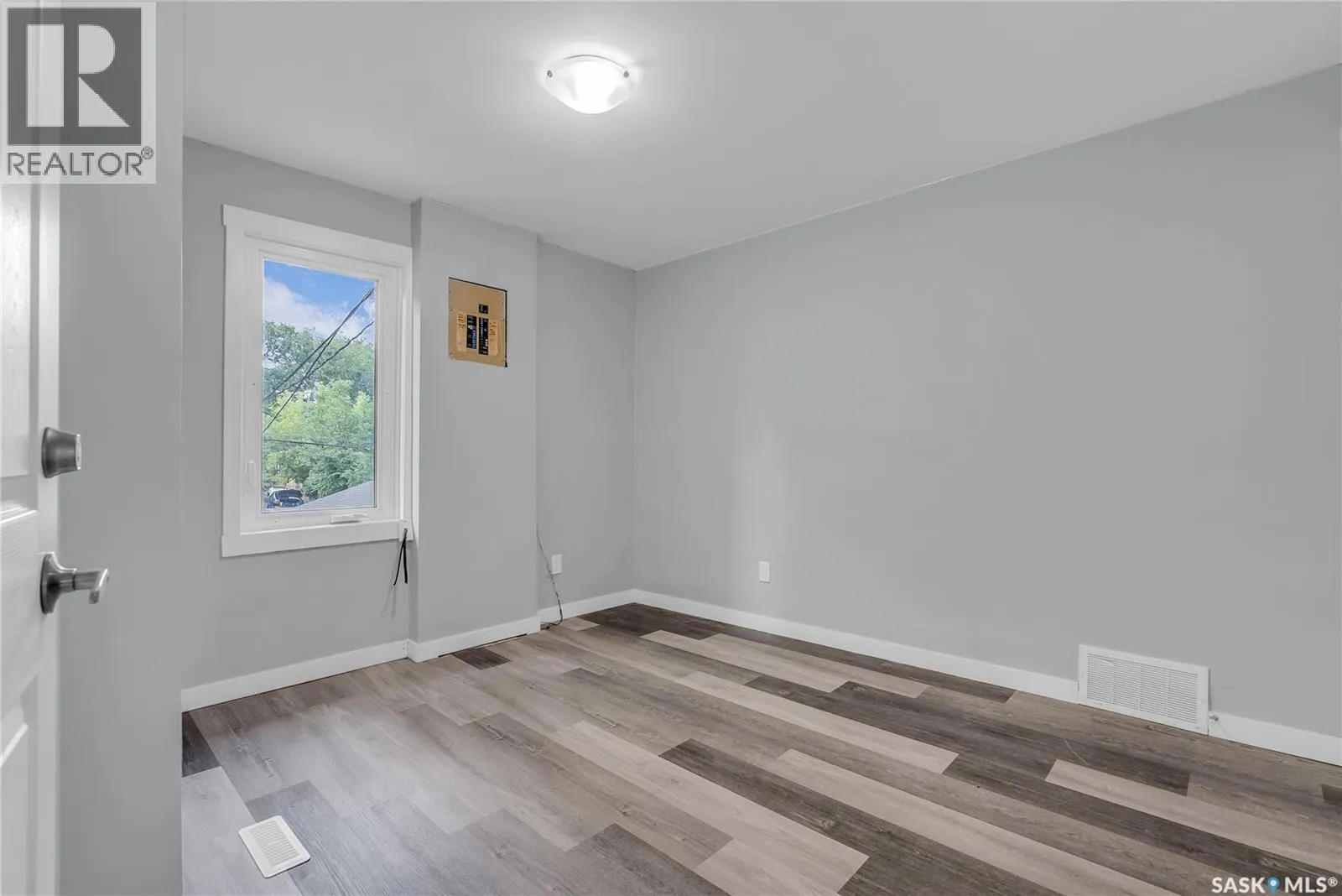 112 27th STREET