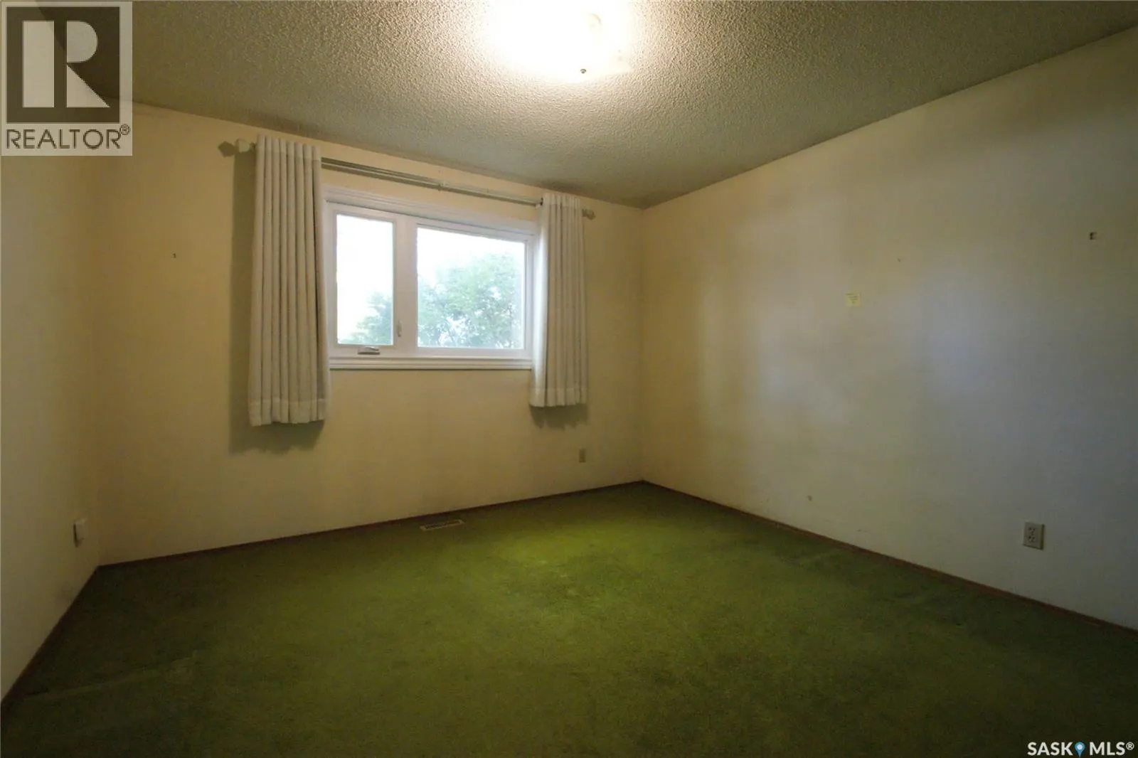 402 McKercher DRIVE