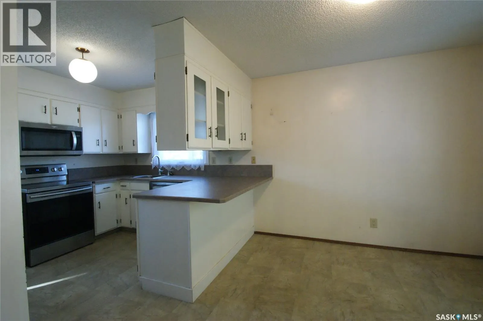 402 McKercher DRIVE