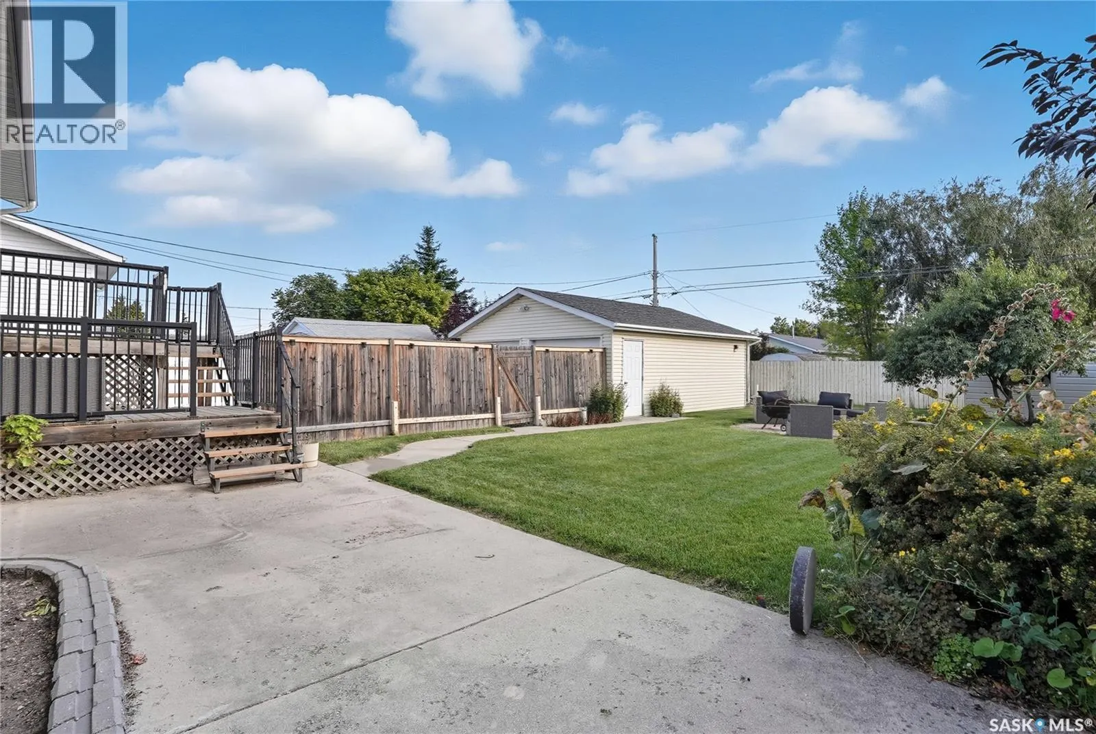418 5th STREET S