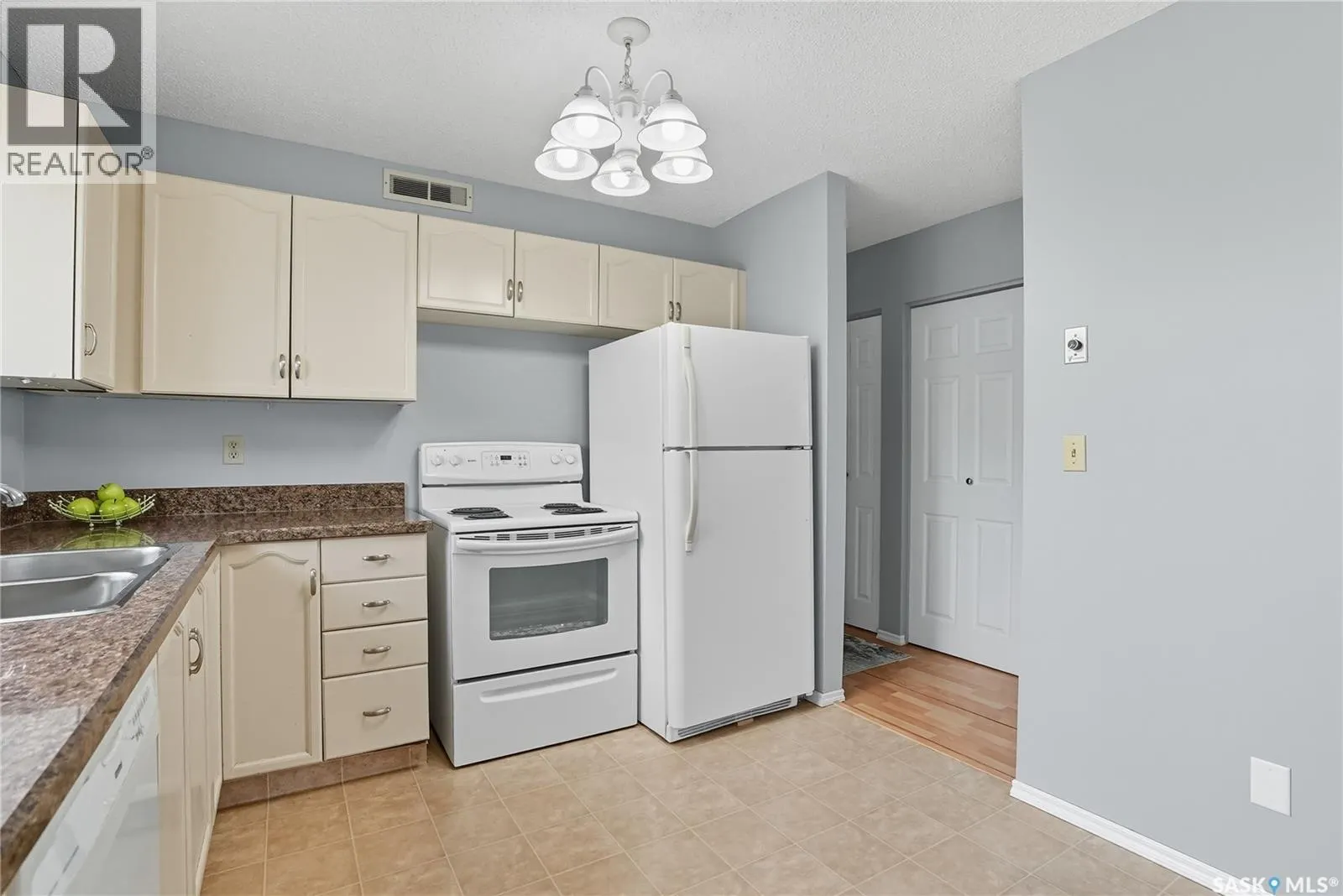 418 5th STREET S