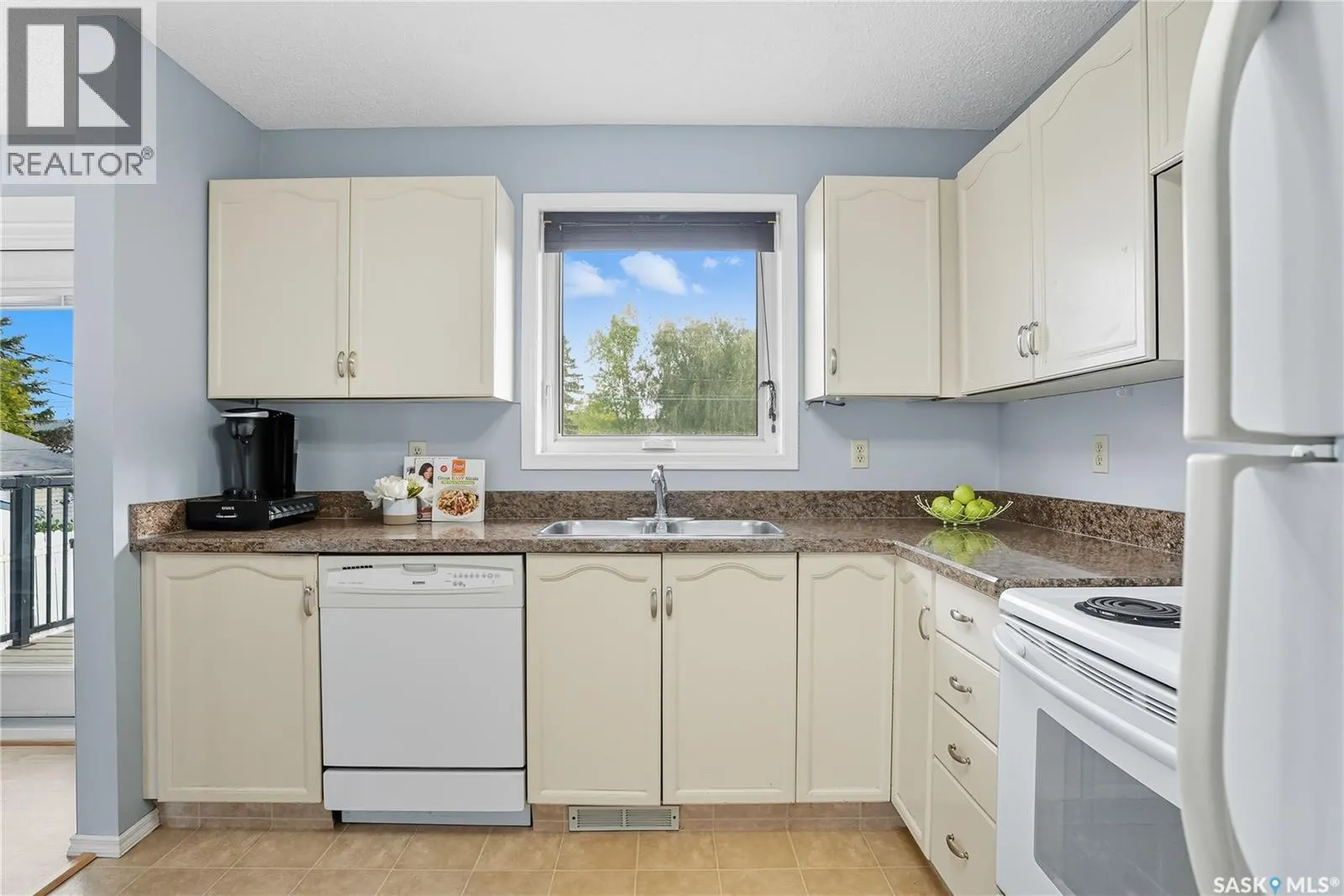 418 5th STREET S