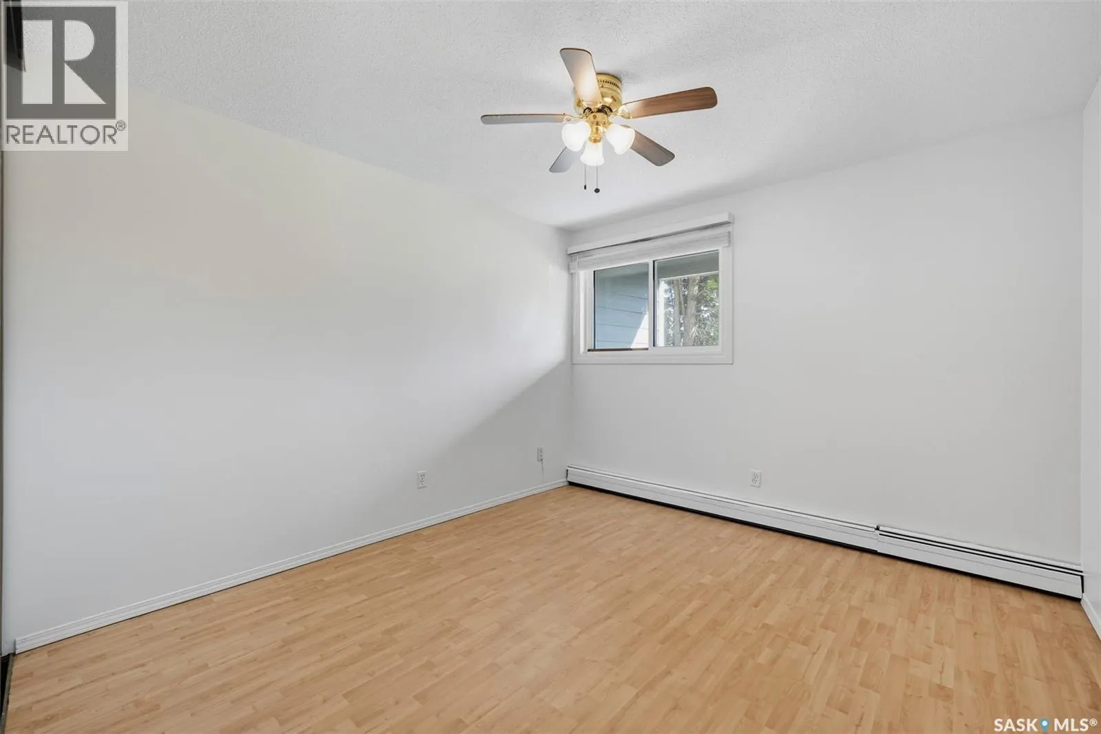 1114 425 115th STREET E